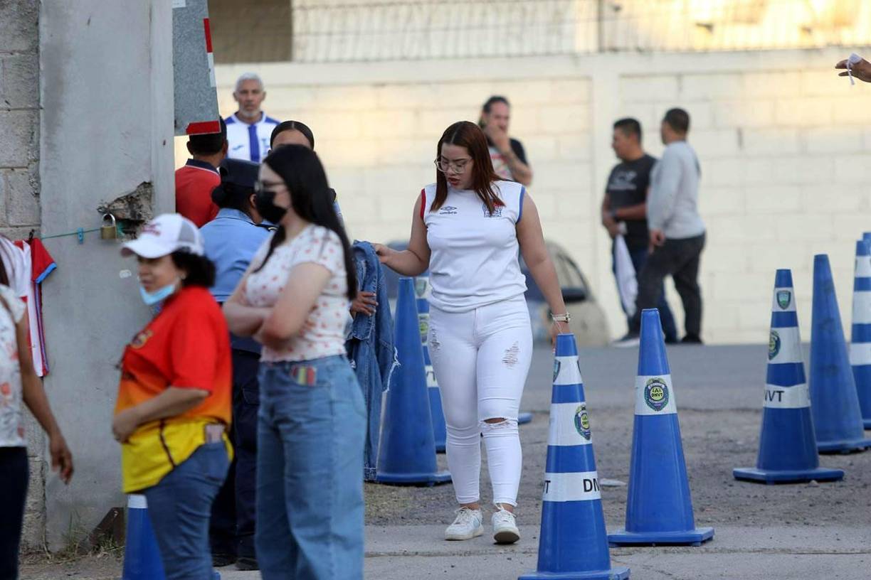 Todas las medidas de seguridad para ingresar al estadio Carlos Miranda de Comayagua.