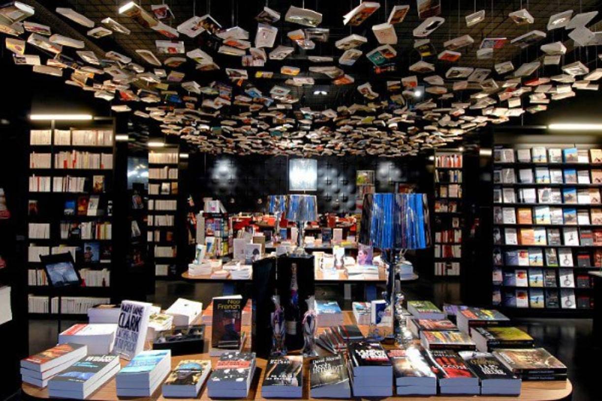 La librería Cook & Book se halla en Sint-Lambrechts-Woluwe, Bélgica. Aparte de ser un templo dedicado a la cultura, es también un lugar donde puedes comer.Foto:Porconocer.com.
