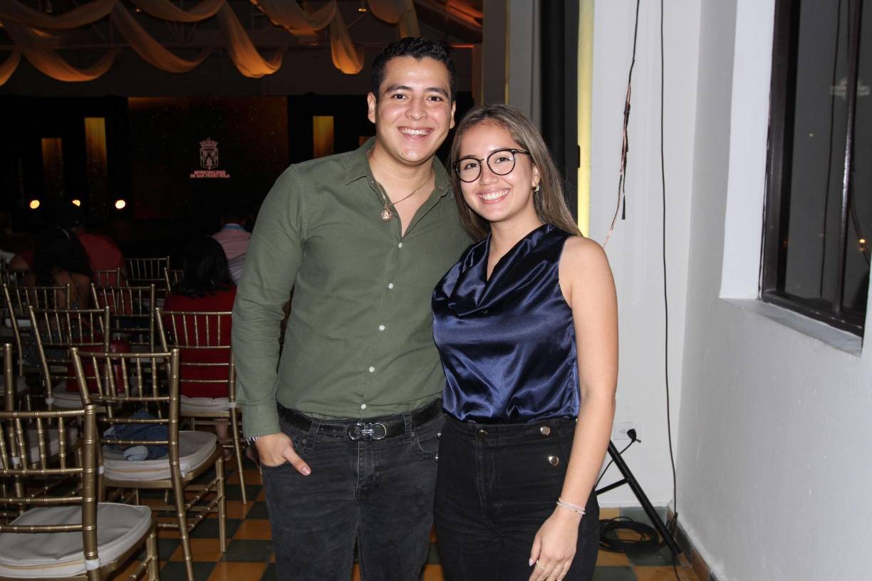 Allan Reyes y Andrea Serrano