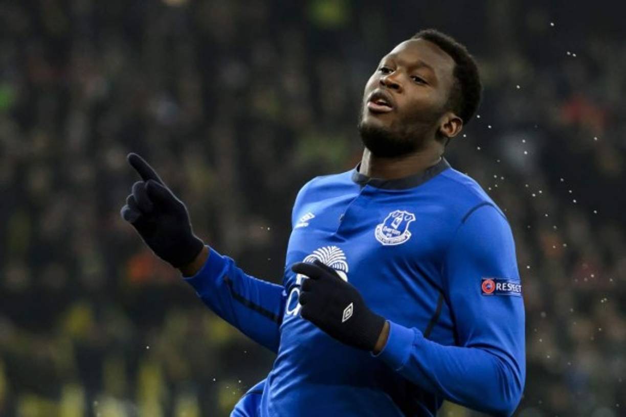 El belga Romelu Lukaku, del Everton, también tiene 16 goles en 25 partidos.