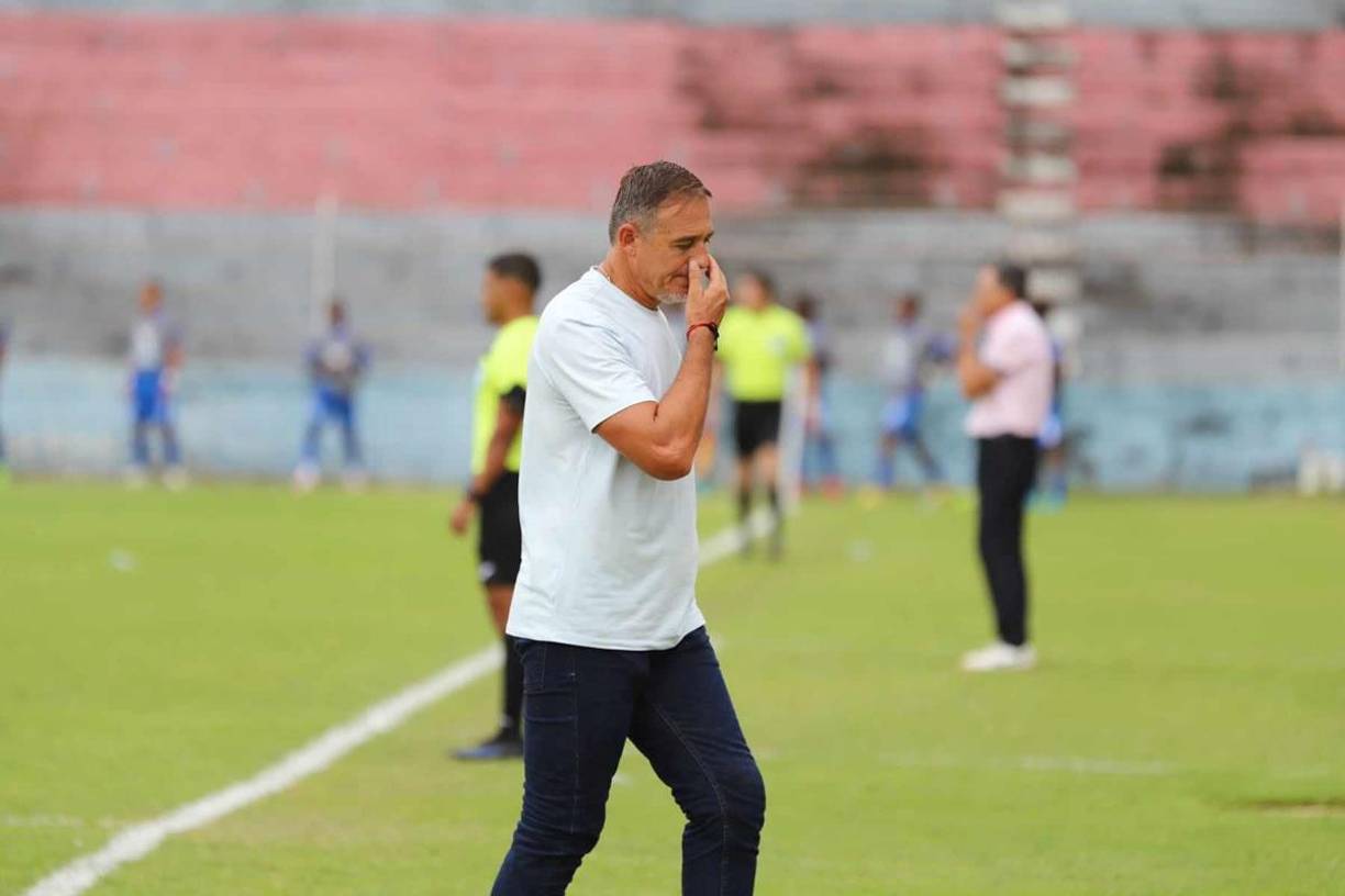 La tristeza de Hernán ‘La Tota‘ Medina durante la derrota del Marathón contra el Victoria.