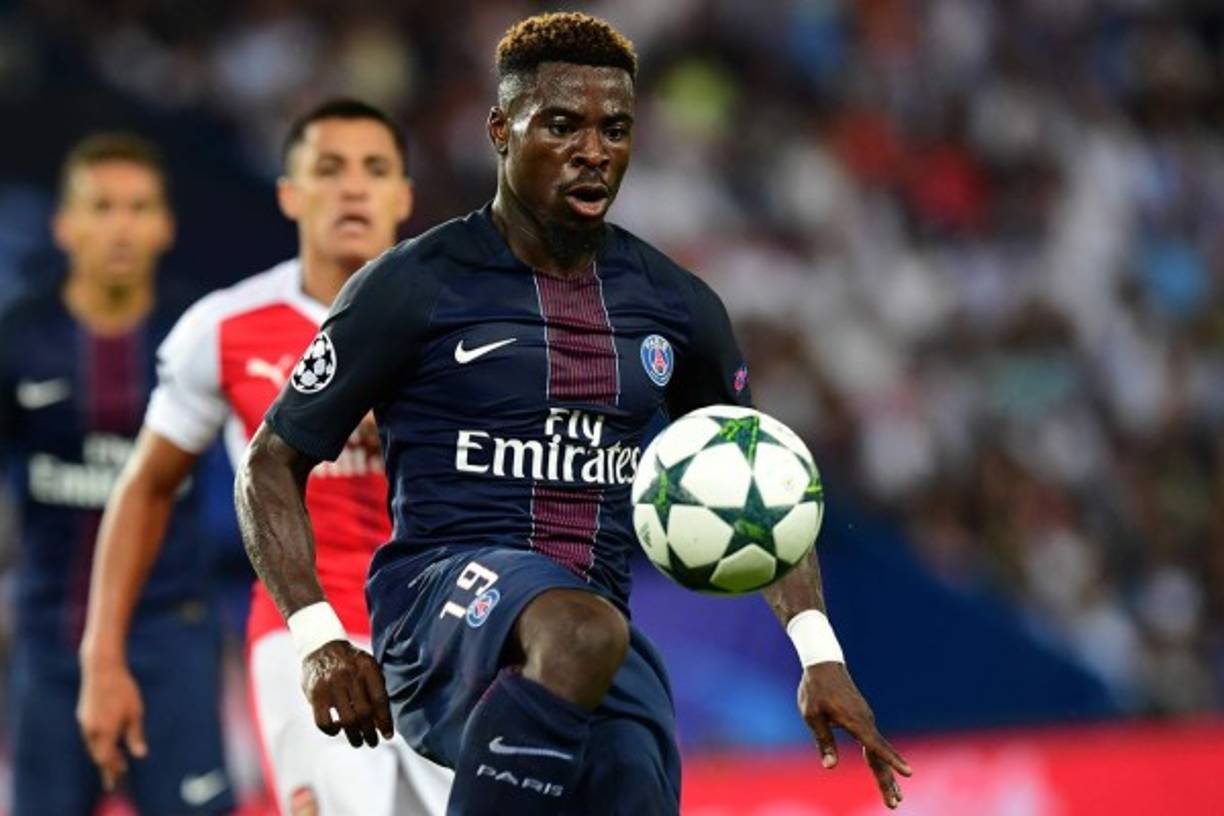 Después de que se le vinculara con el Manchester United y de que algunos medios dieran incluso por cerrado el traspaso, ahora el Inter de Milan se ha propuesto llevarse al lateral del PSG, Serge Aurier, según Calciomercato.