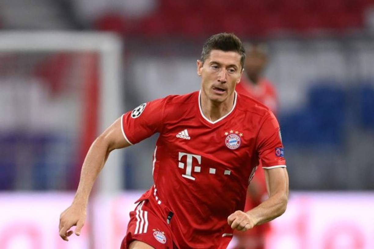 Según informan en Alemania, el Chelsea descartó hace varias semanas el fichaje de Robert Lewandowski en detrimento de Romelu Lukaku al que han fichado por 130 millones de euros. En este caso, por el polaco del Bayern Múnich pedían 80 'kilos'.