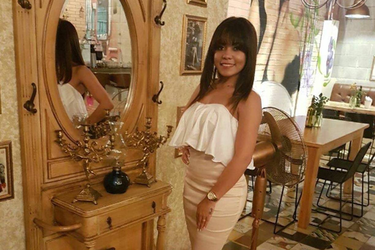 La abogada se encontraba en un carro particular con su novio, en lo que era una supuesta entrega de un servicio de decoración cumpleañero, cuando José Alfredo se les acercó en una bicicleta y sin pronunciar una sola palabra le disparó.