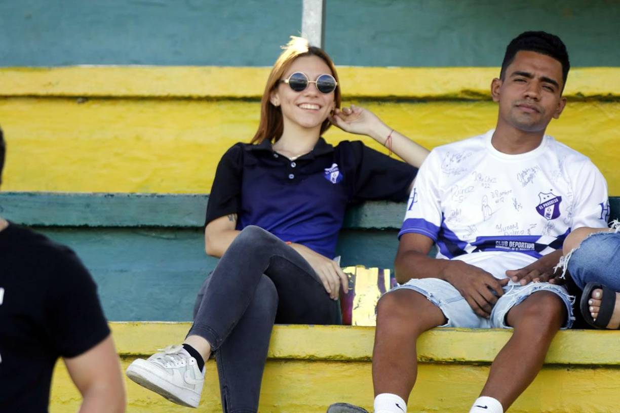 Aficionados del Honduras Progreso también alentaron a los suyos en el duelo ante Real España.