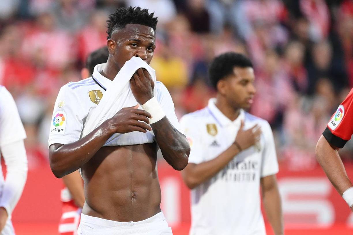 Vinicius fue el mejor del Real Madrid, con gol y asistencia, pero terminó frustrado por la derrota del Rael Madrid.