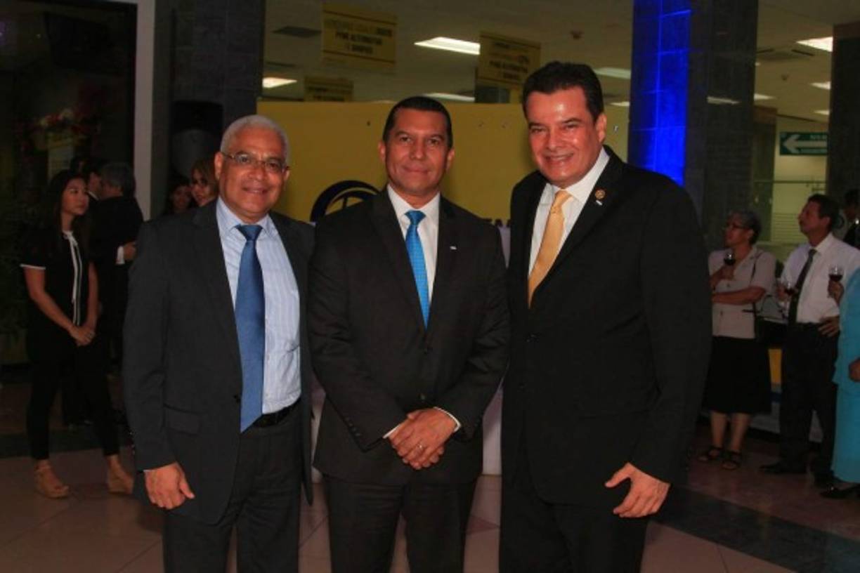 Pedro Mendoza, David Bustamante y Ramón Fuentes.