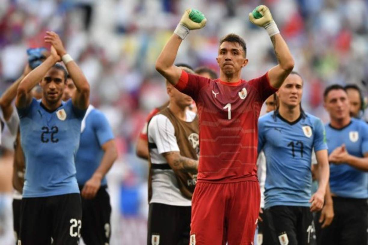 Uruguay ganó por primera vez sus tres primeros juegos de un Mundial.
