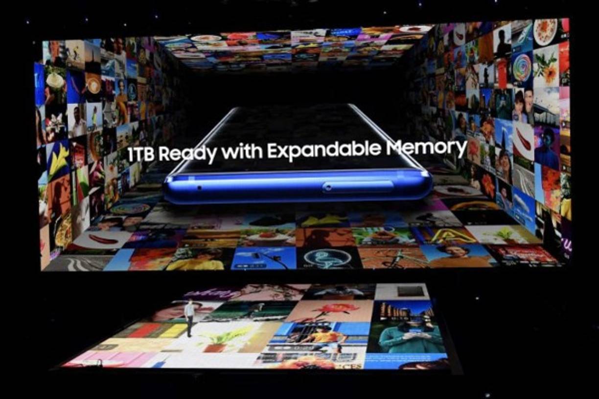 La capacidad de expansión de memoria del Note 9 puede llegar a la sin precedente cantidad de un terabyte (1TB).