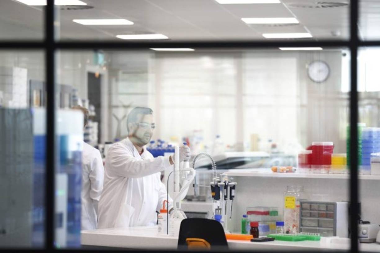 Según el periódico El periódico The New York Times que esta vacuna podría ser probada en más de 6.000 personas para finales de mayo, para precisar su eficacia. <br/><br/>