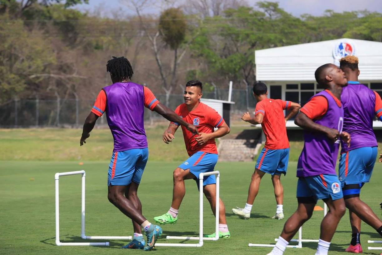 Con visitas sorpresas: así fue la última práctica de Olimpia para enfrentar a Marathón