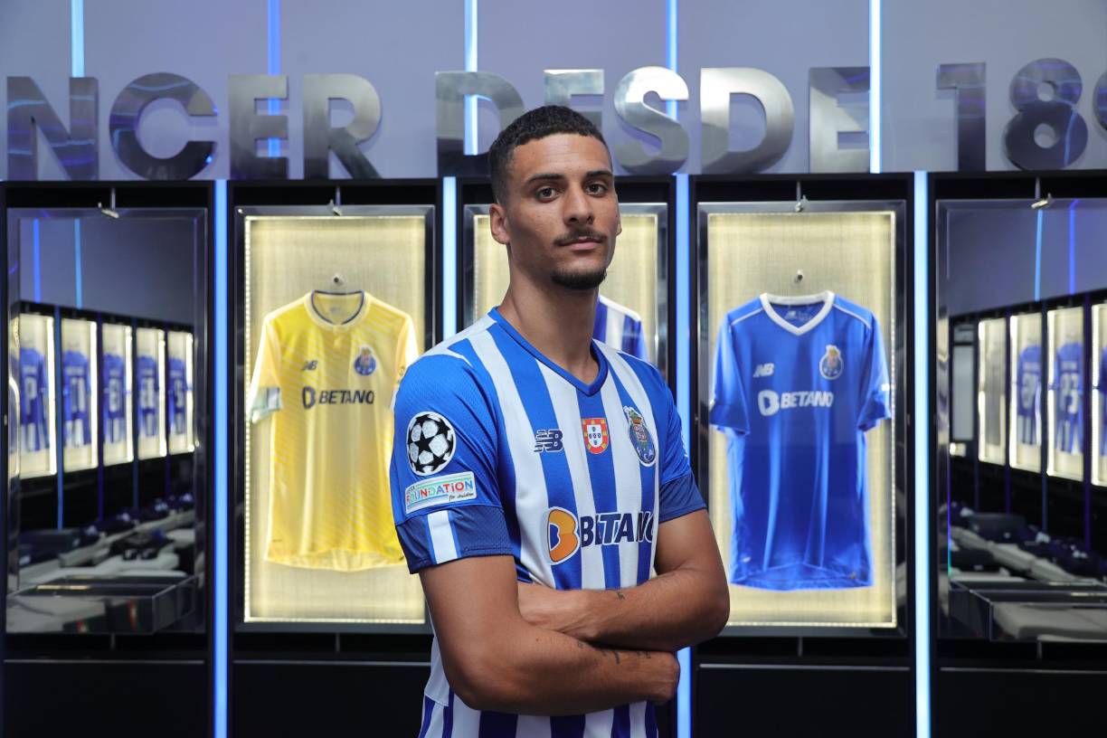 El Oporto ha fichado al central portugués David Carmo por 20.000.000 €. Firma hasta junio de 2027 y llega procedente del Sporting Braga.