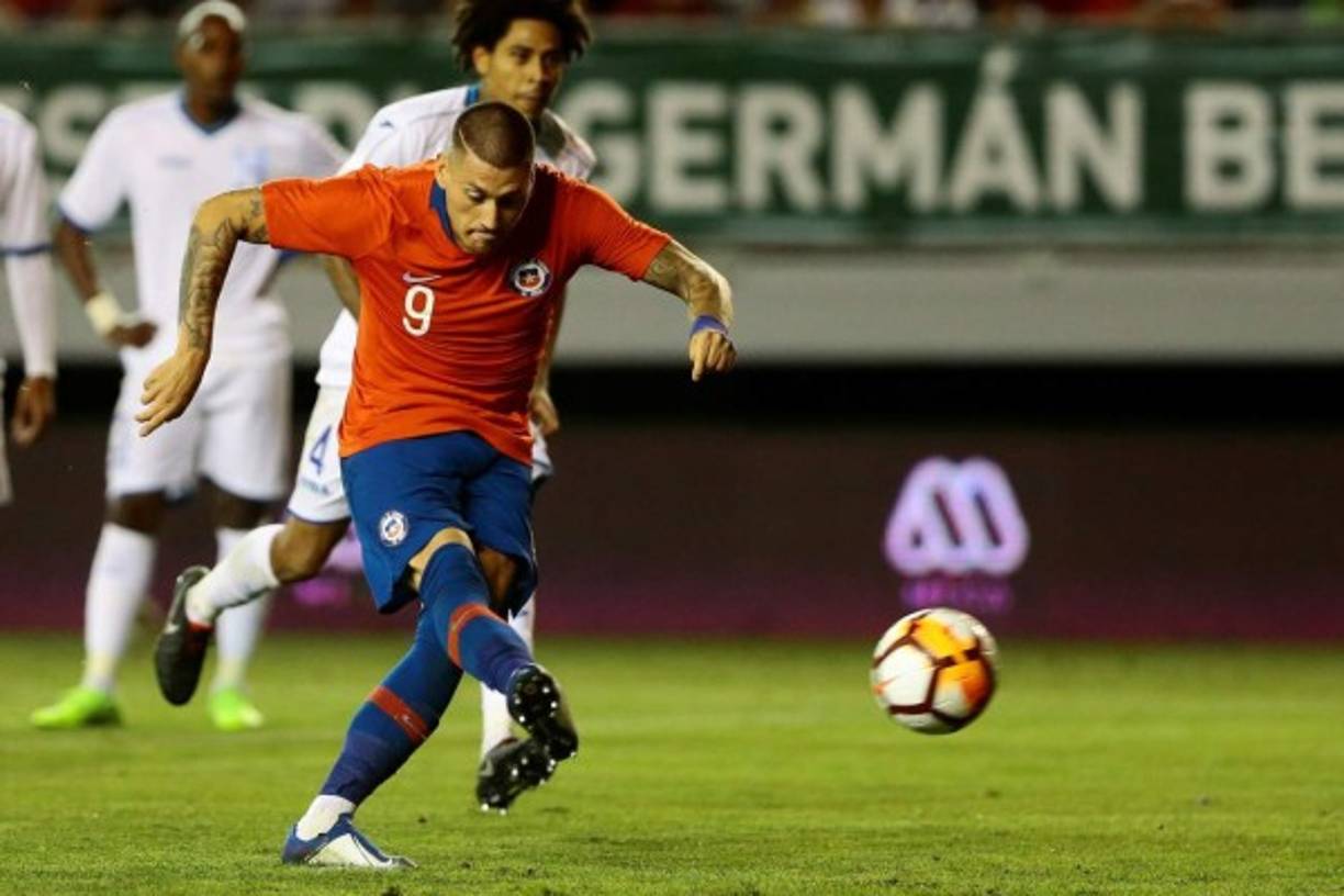 El delantero Nicolás Castillo se encargó de anotar el cuarto gol de Chile en el minuto 84.