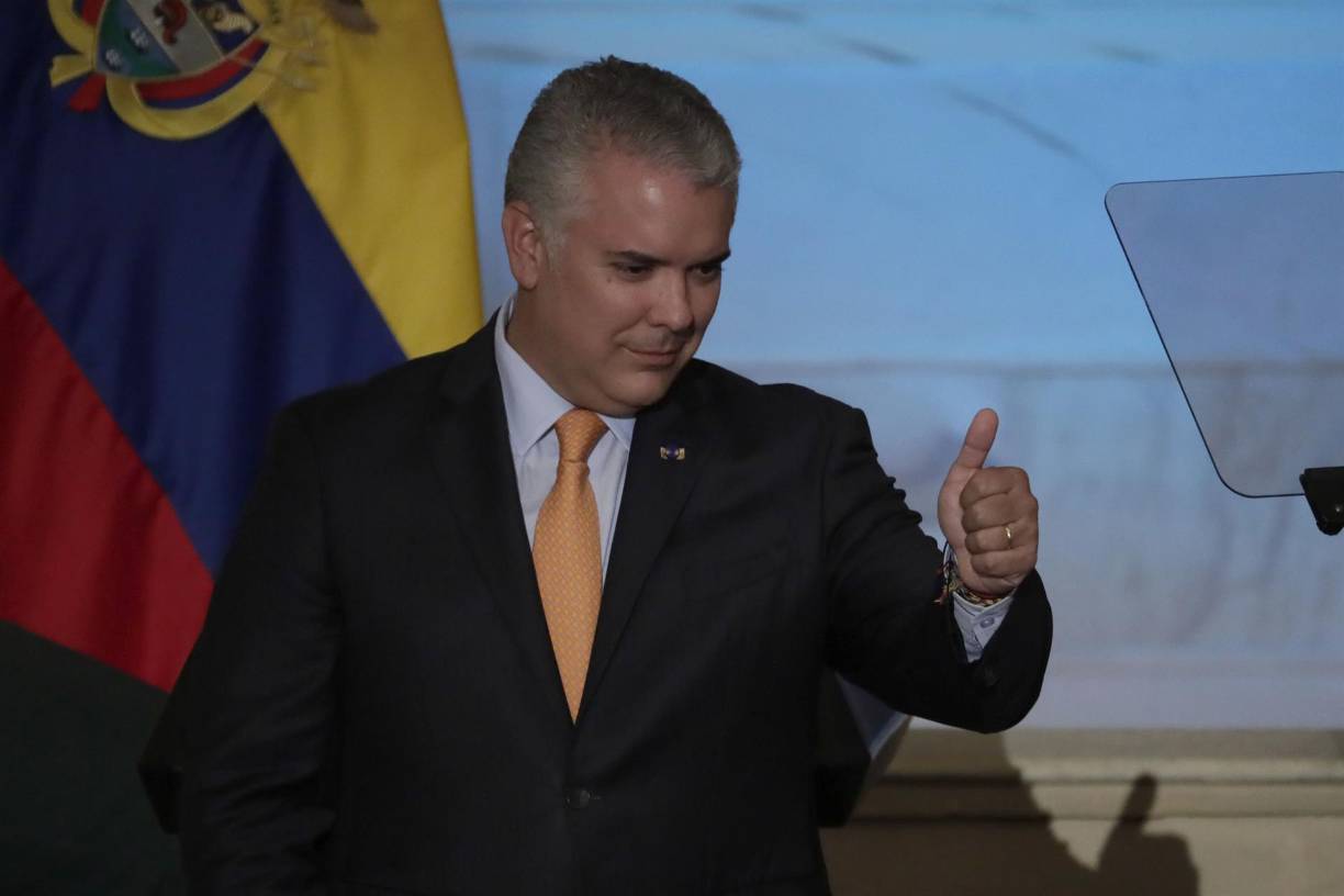 7. Iván Duque, presidente de Colombia, que culminará su mandato en agosto, se ubica en la séptima posición del sondeo de CID Gallup. Su aprobación es de 26%. (baja)