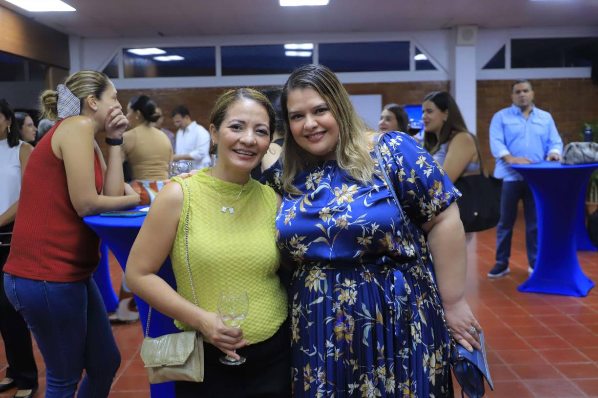 Ameno cóctel para celebrar 70 aniversario de la EIS