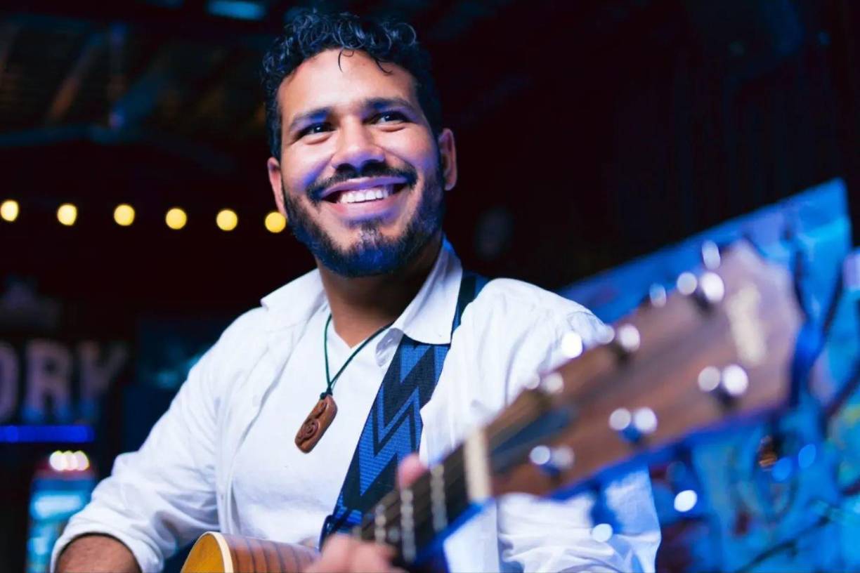 <b>BARRY MENDIETA</b>“Regresamos con las noches acústicas de trova.Esta vez con un especial al gigante de la trova cubana Silvio Rodríguez, y por primera vez haciendo también tributo a Jorge Drexler”, informó el músicao en sus redes siociales. La cita es en bar El Laberinto. 