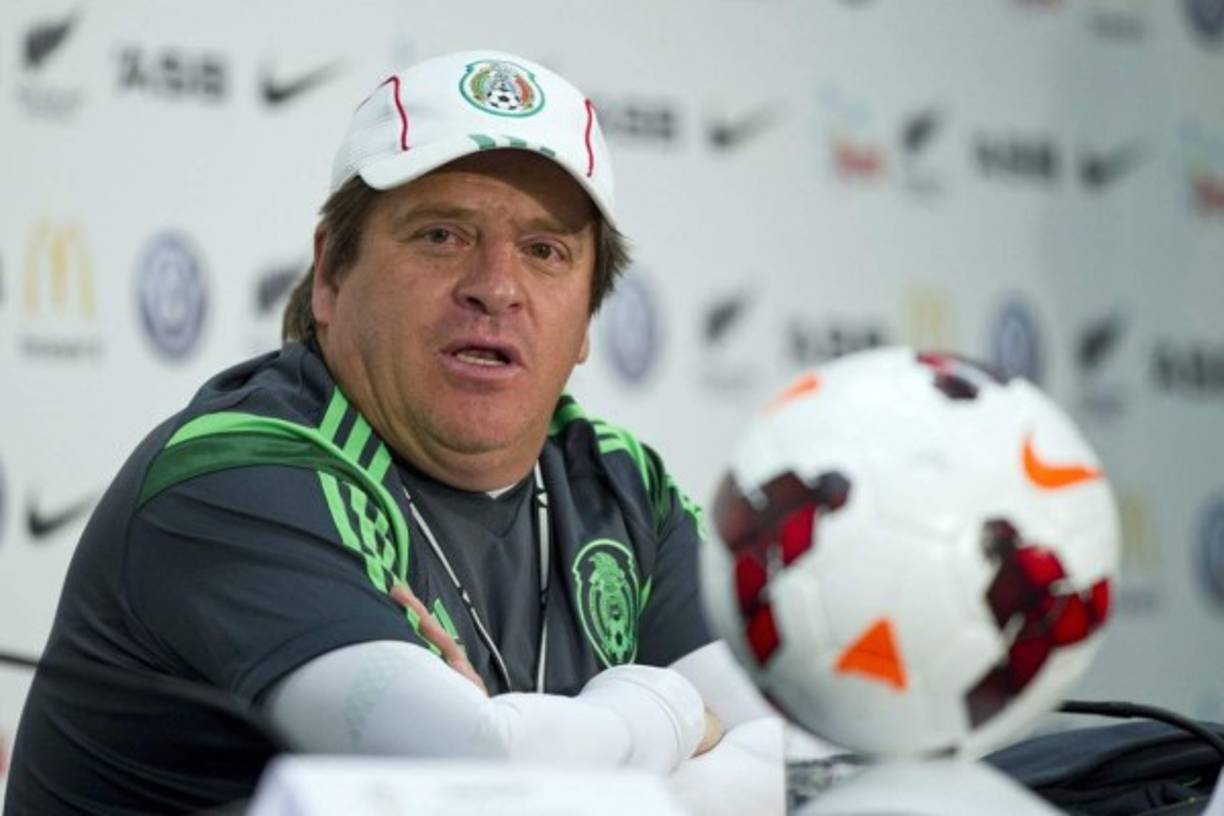 Miguel 'Piojo' Herrera prohibió el sexo a los jugadores de la Selección de México durante el Mundial de Brasil 2014.