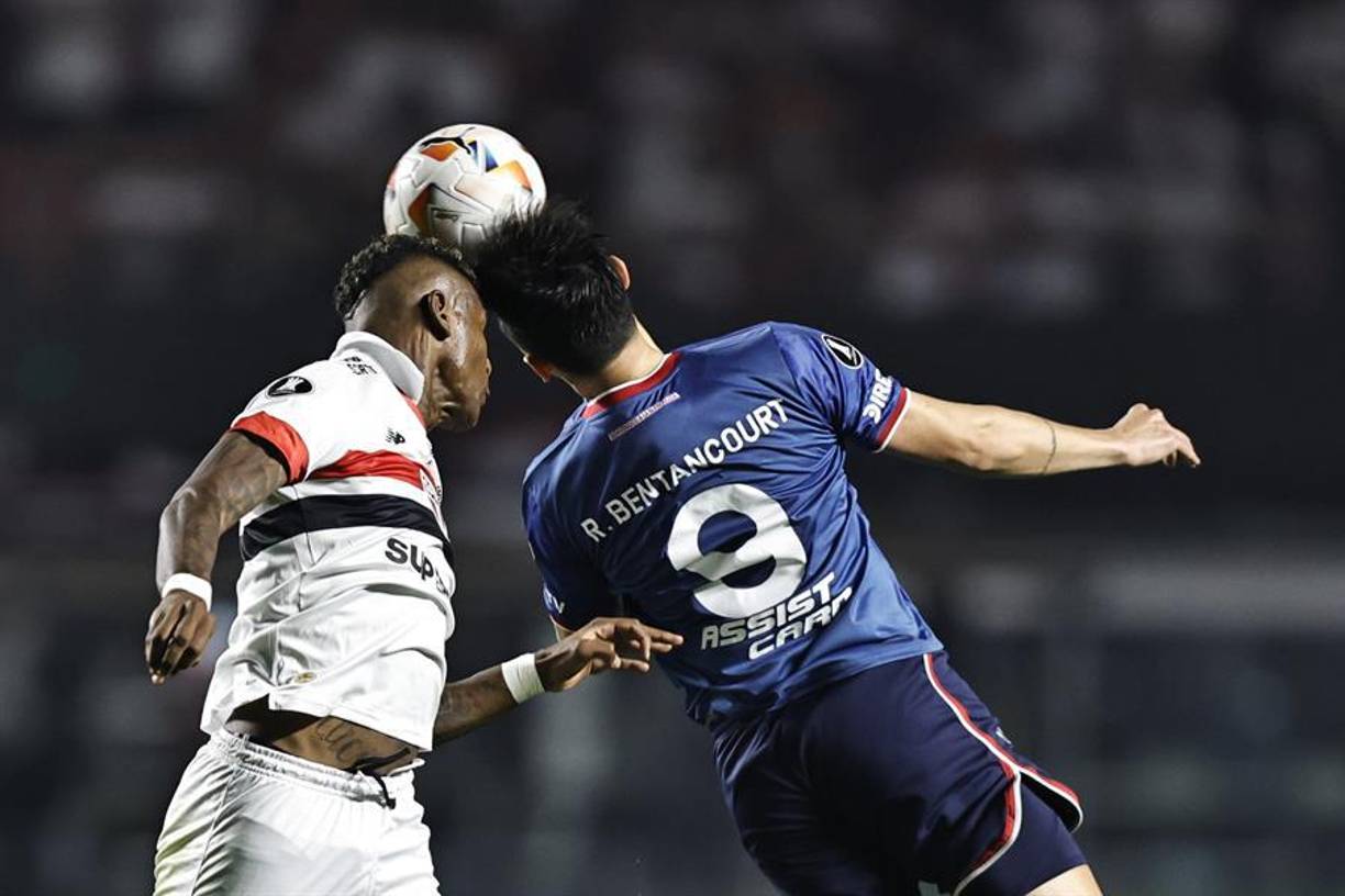 Los hechos se dieron en el partido por los octavos de final entre el Sao Paulo de Brasil y Nacional de Uruguay por los octavos de final de la Copa Libertadores.