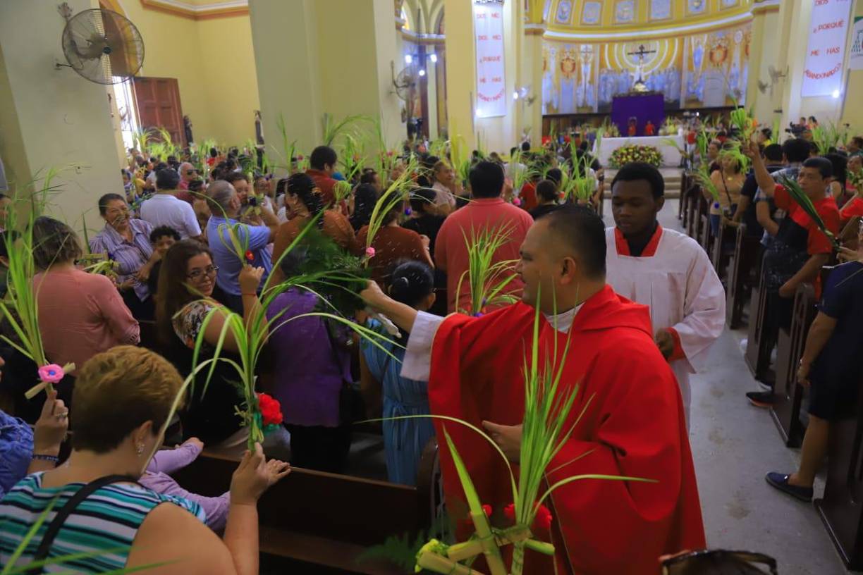 Así se vivió la celebración del Domingo de Ramos en SPS. 