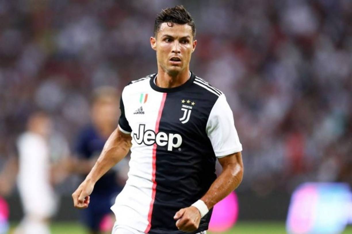 Cristiano Ronaldo parece que tendrá al polaco Arkadiusz Milik como acompañante en la delantera de la Juventus de Turín en la próxima temporada.