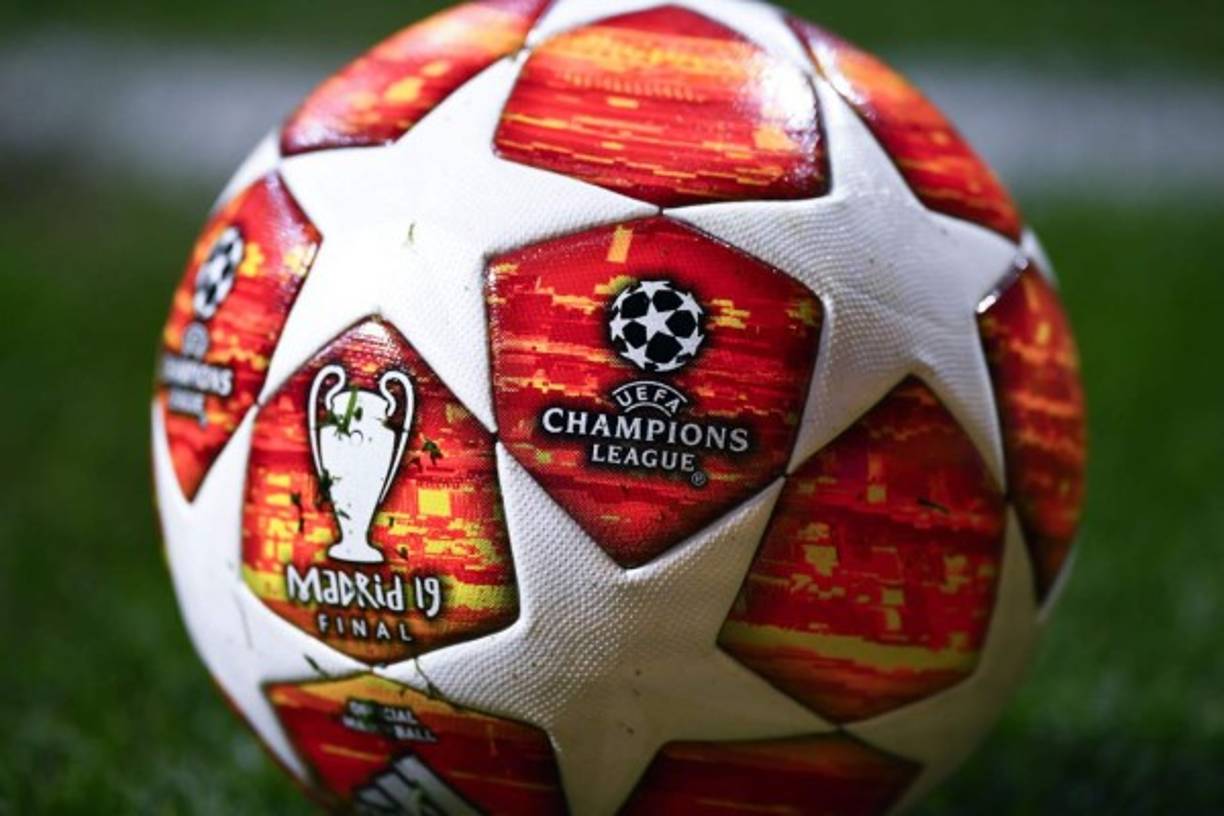 El bonito balón con el que se disputan los octavos de final de la Champions League.