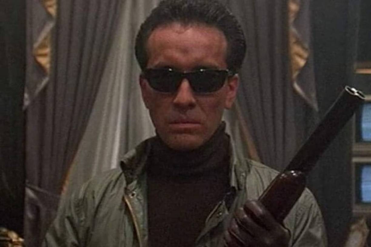 Geno Silva (72 años):<br/><br/>El actor, conocido principalmente por su papel en la cinta 'El precio del poder' (1983), falleció el 9 de mayo en su casa de Los Ángeles debido a una clase de demencia que padecía.<br/><br/>Silva (Albuquerque, 1948) tuvo una larga carrera interpretativa, pero es sobre todo recordado por haber interpretado al silencioso y letal sicario de la joya del cine negro 'El precio del poder' del director Brian De Palma y que protagonizó Al Pacino.<br/><br/>En el cine también trabajó a las órdenes de David Lynch en 'Mulholland Drive' (2001) y de Steven Spielberg en tres películas diferentes: '1941' (1979), 'Amistad' y 'El mundo perdido: Jurassic Park' (estas dos últimas de 1997), así como en la adaptación a la gran pantalla del clásico del teatro chicano 'Zoot Suit' (1981).