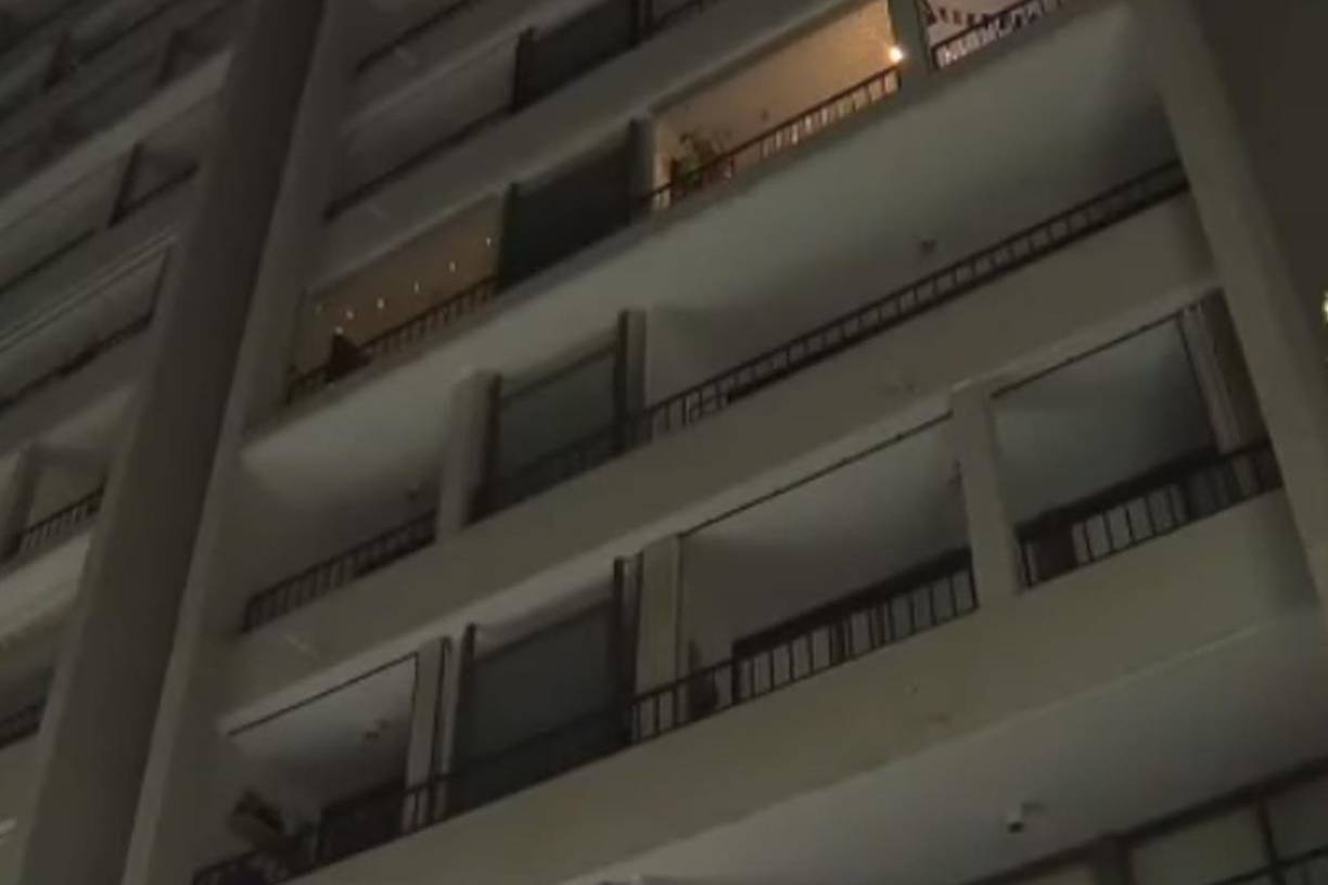  Pese a lo violento del ataque, el cadáver de la joven estuvo más de 15 horas sin ser visto por alguien.