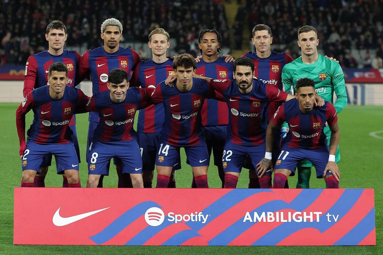El 11 titular del Barcelona posando antes del inicio del partido contra el Atlético de Madrid.