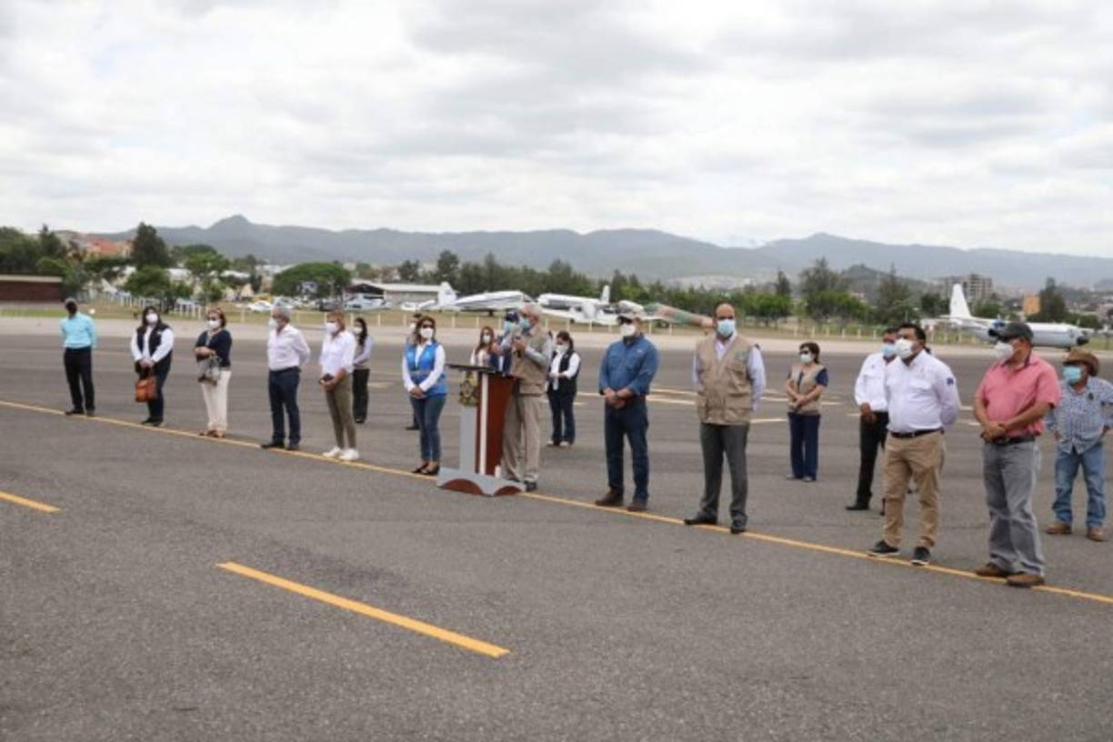 Hasta ayer en horas de la noche, se había inmunizado a más de 30,000 adultos mayores, de más de 100,000 que se tiene planificado en siete regiones del país.