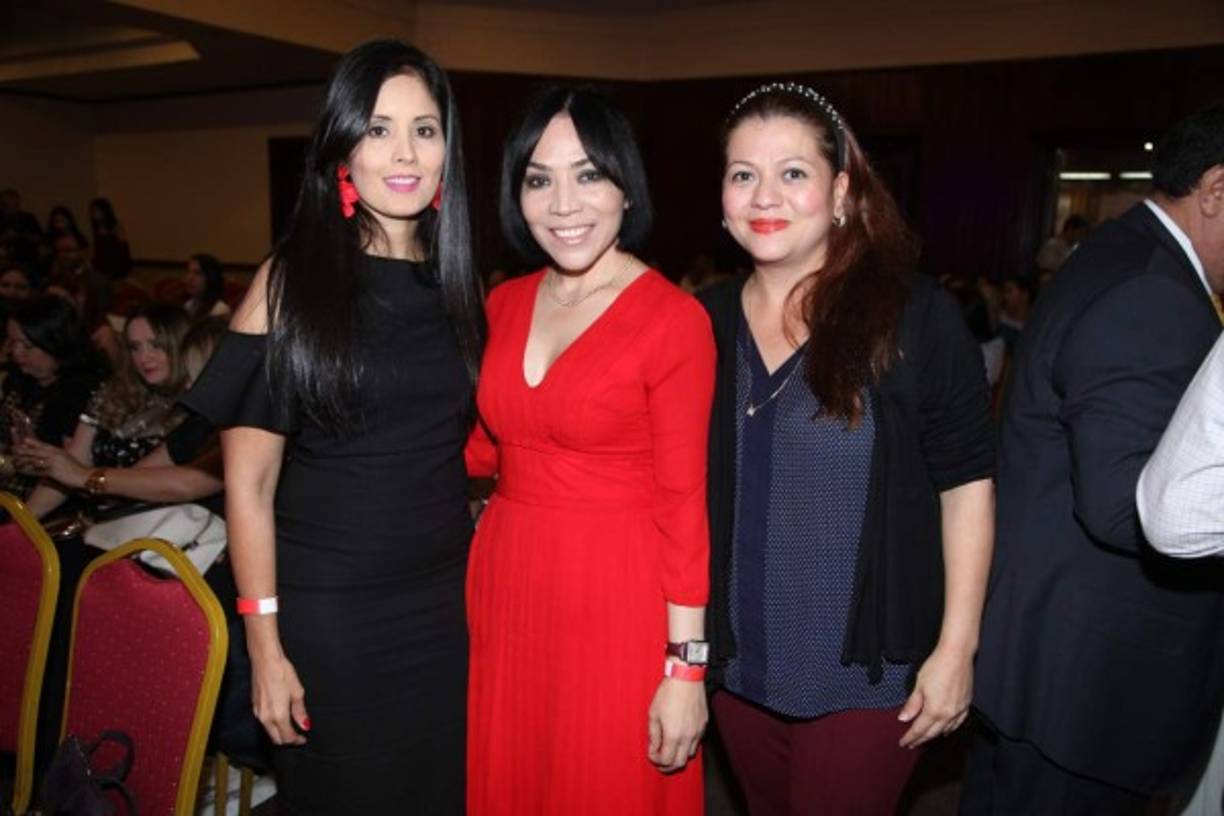 Karen García, María Luisa Fernández y Sullim Soto.