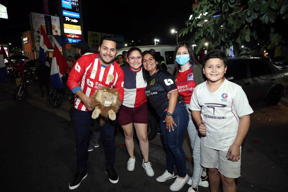 El olimpismo se dio cita para festejar en familia la conquista de la Copa 35.