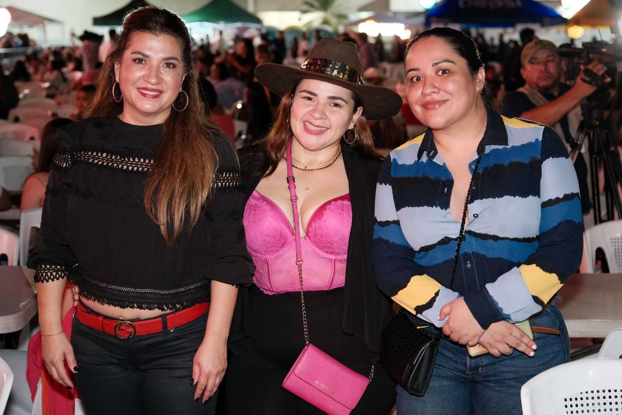 Maritza Castillo, Francis Bejarano y Alejandra Mejía