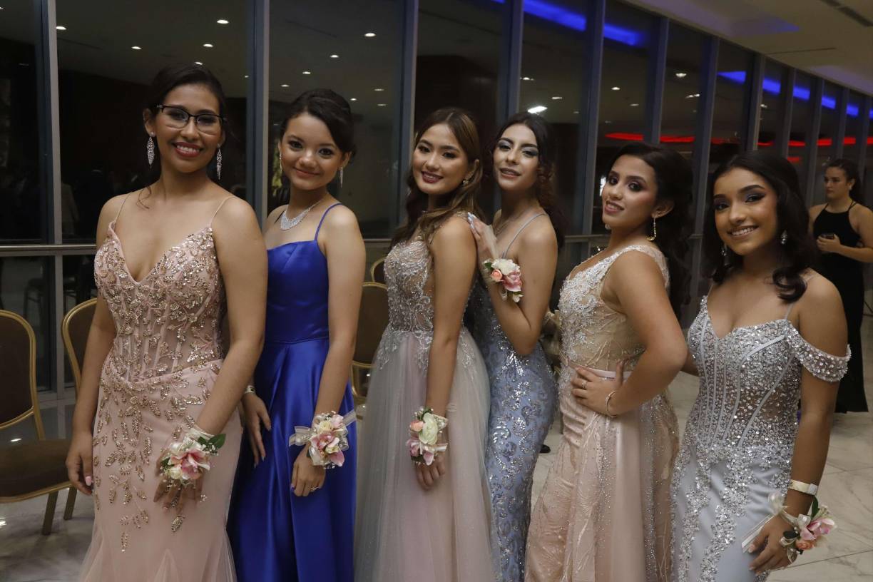 Mónica Turcios, Ashley Villela, Sofía Choi, Isabela Merlo, Yaretzi Velásquez y Natalie Díaz.