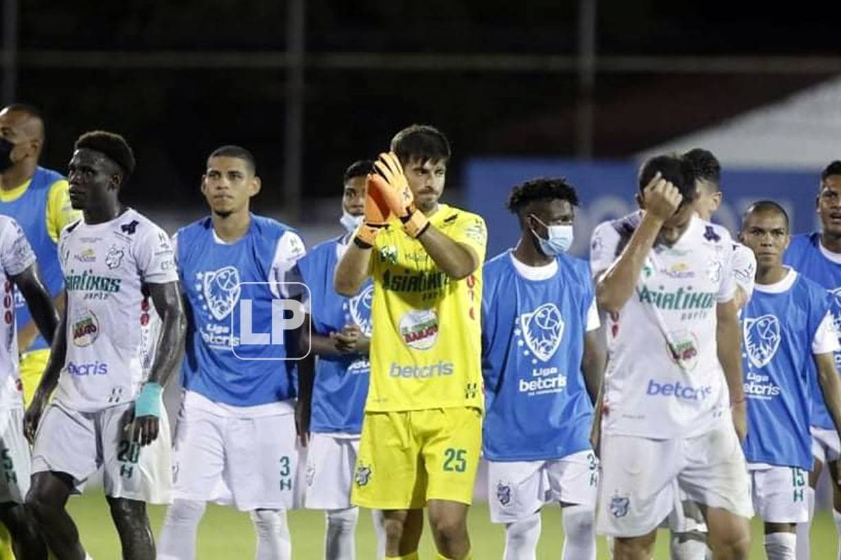 El portero Francisco del Riego apludió el apoyo de los aficionados del Platense.