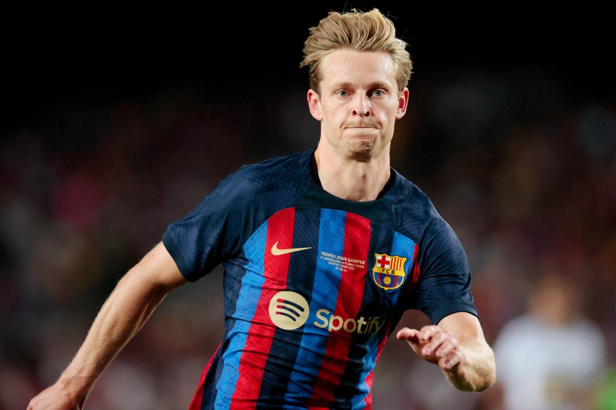 ‘Sky News’ publica que “el Chelsea, dispuesto a fichar a Frenkie de Jong y Pierre-Emerick Aubameyang por unos 100 millones de euros si el Barcelona deja marchar a ambos jugadores”. El equipo inglés estaría dispuesto a igualar la oferta de 85 millones de euros que el Manchester United hizo por el holandés.