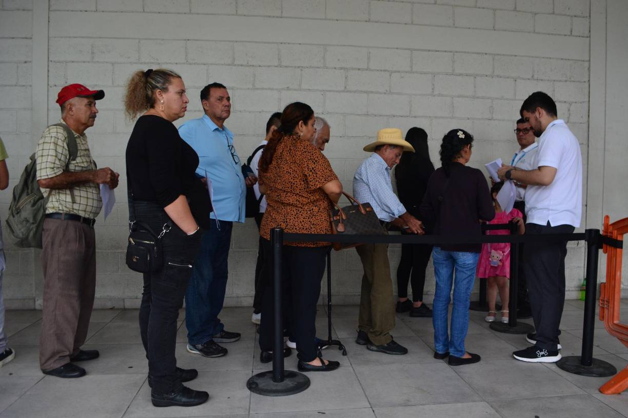 Solo en San Pedro Sula, el INM emite más de 120,000 pasaportes en un año.