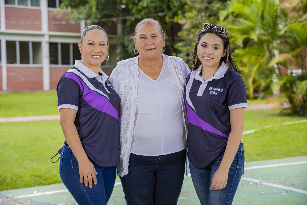Melissa Betancourt, Eneida Garcia, Valery Nuñez