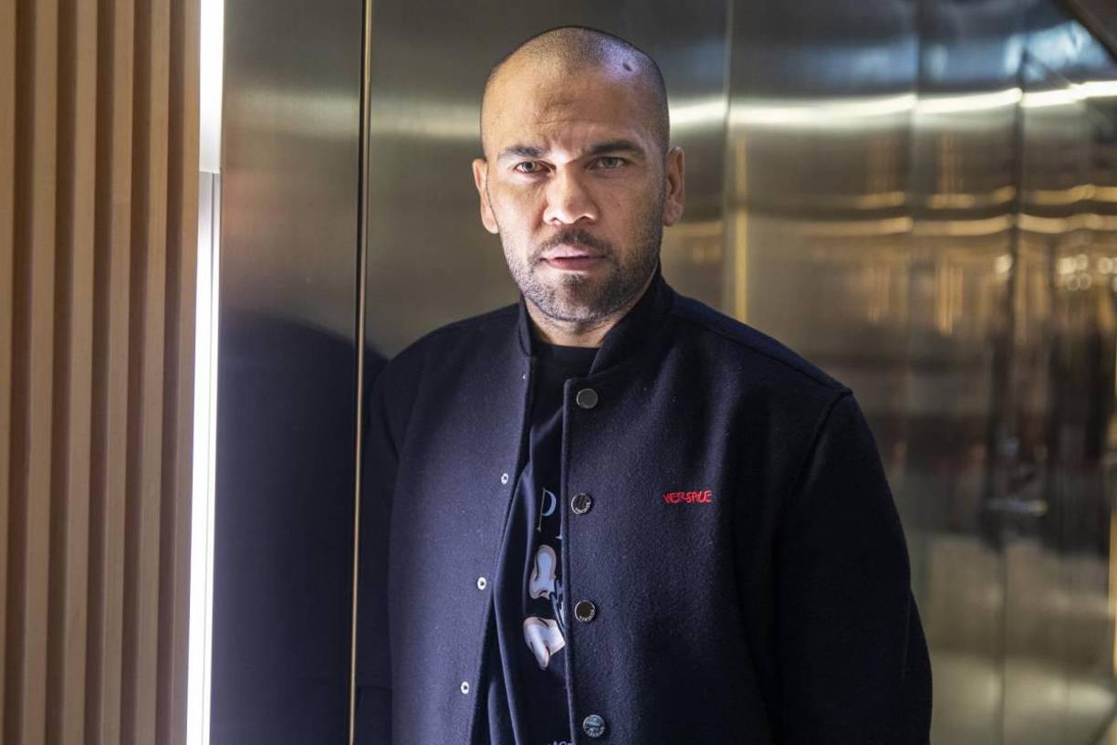 Las pruebas también lo acorralan. En el medio ‘El Mundo’, señalan que los informes forenses confirman que hay rastros de ADN del brasileño en el cuerpo de la denunciante. Pero, a pesar de ello, Dinorah Santa aún confía en su exesposo y reveló ‘duras’ confesiones de cómo se enteró de todo y como viven la situación sus hijos.