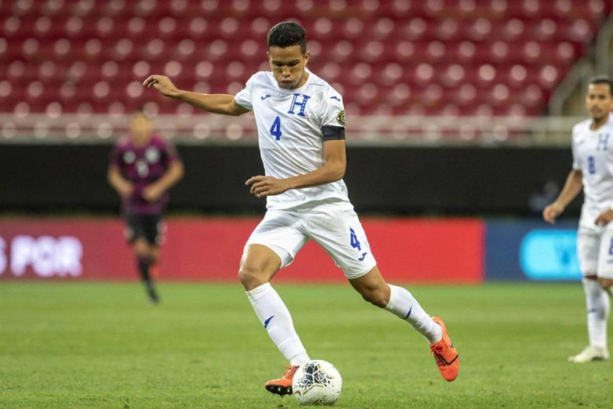 Carlos Meléndez: Defensor central que podría ser tomado en cuenta.