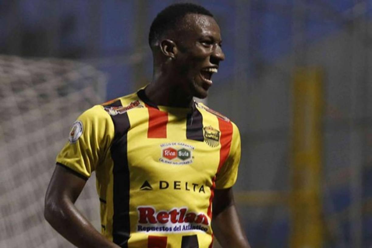 El delantero del Real España, Darixon Vuelto, ha admitido que el Olimpia se le ha acercado para intenar ficharlo.