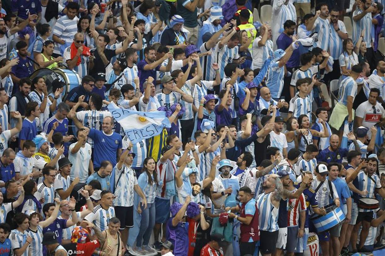 Gesto de Antonela y hondureño presente en el Argentina-Francia