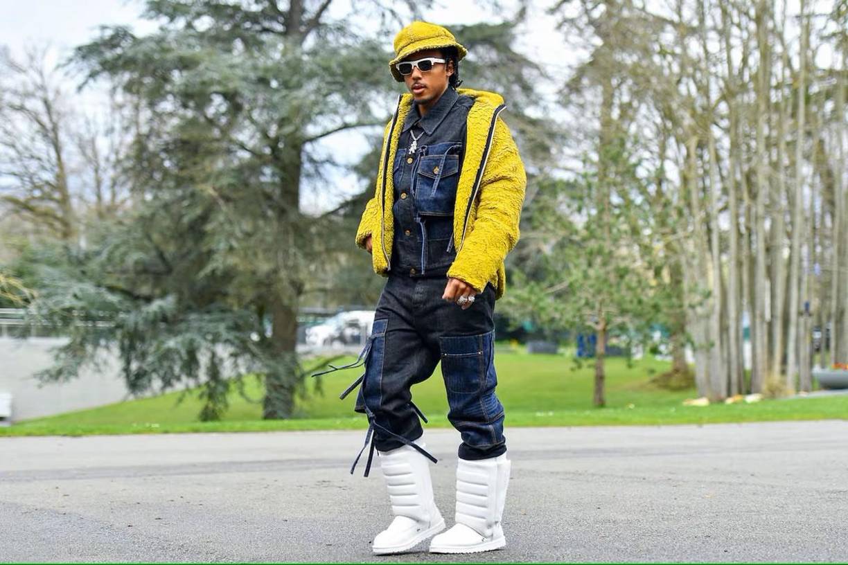 Así son los looks más atrevidos que ha usado Jules Koundé, futbolista francés del FC Barcelona.