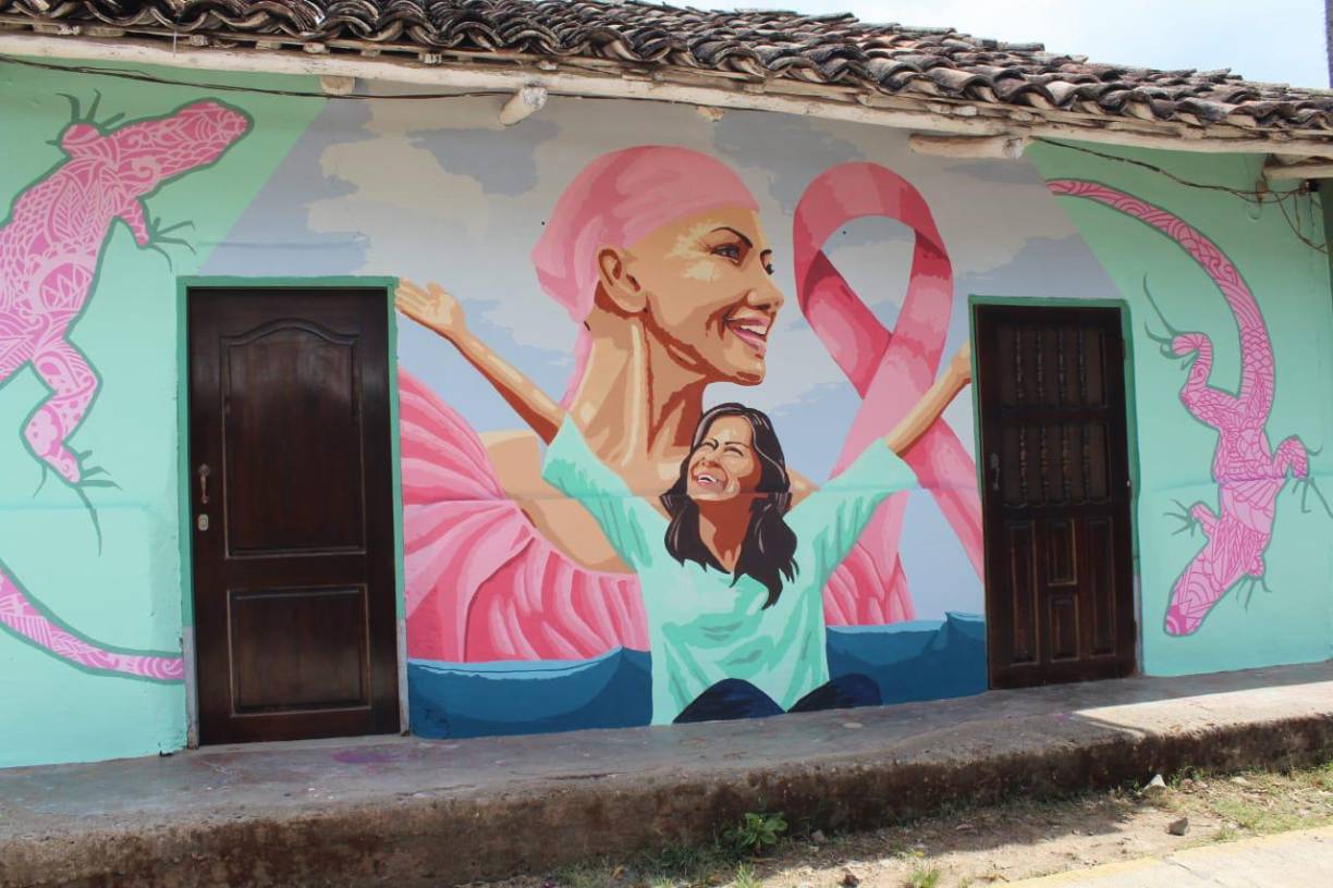 El proyecto del muralismo surgió en la Unidad de Desarrollo Económico Local de la municipalidad de San Antonio que coordina Luis López.