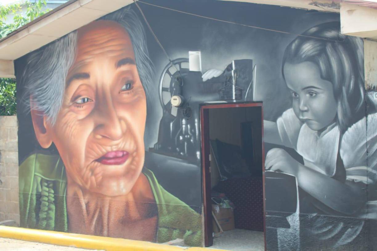 En total se pintaron 57 obras en diferentes paredes en el festival de muralismo de San Antonio, Cortés.