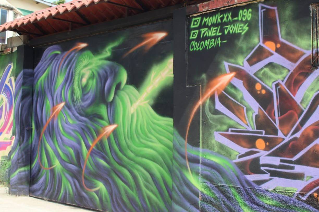 La pobladores de San Antonio están contentos con el proyecto de muralismo. 