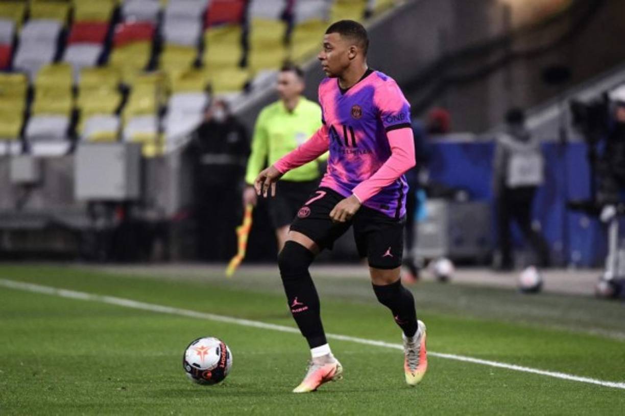 Mbappé: El delantero francés le costaría alrededor de 200 millones de euros al Real Madrid. Foto AFP.