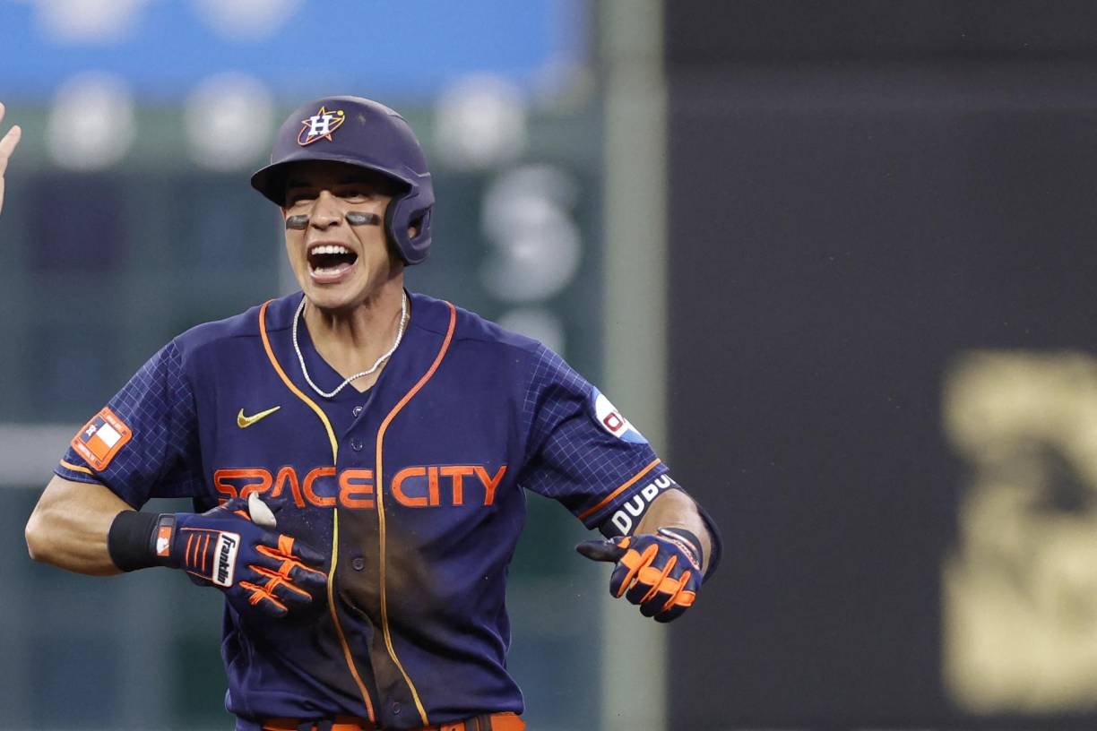 Luego, al final del partido, también dio declaraciones y dejó claro que su salida de San Francisco lo marcó. “No me trataron de la manera correcta allí (en Giants), así que venir aquí y ser una familia aquí y poder jugar como lo estoy haciendo ahora, solo creo que el lado humano en mí sale”, finalizó.