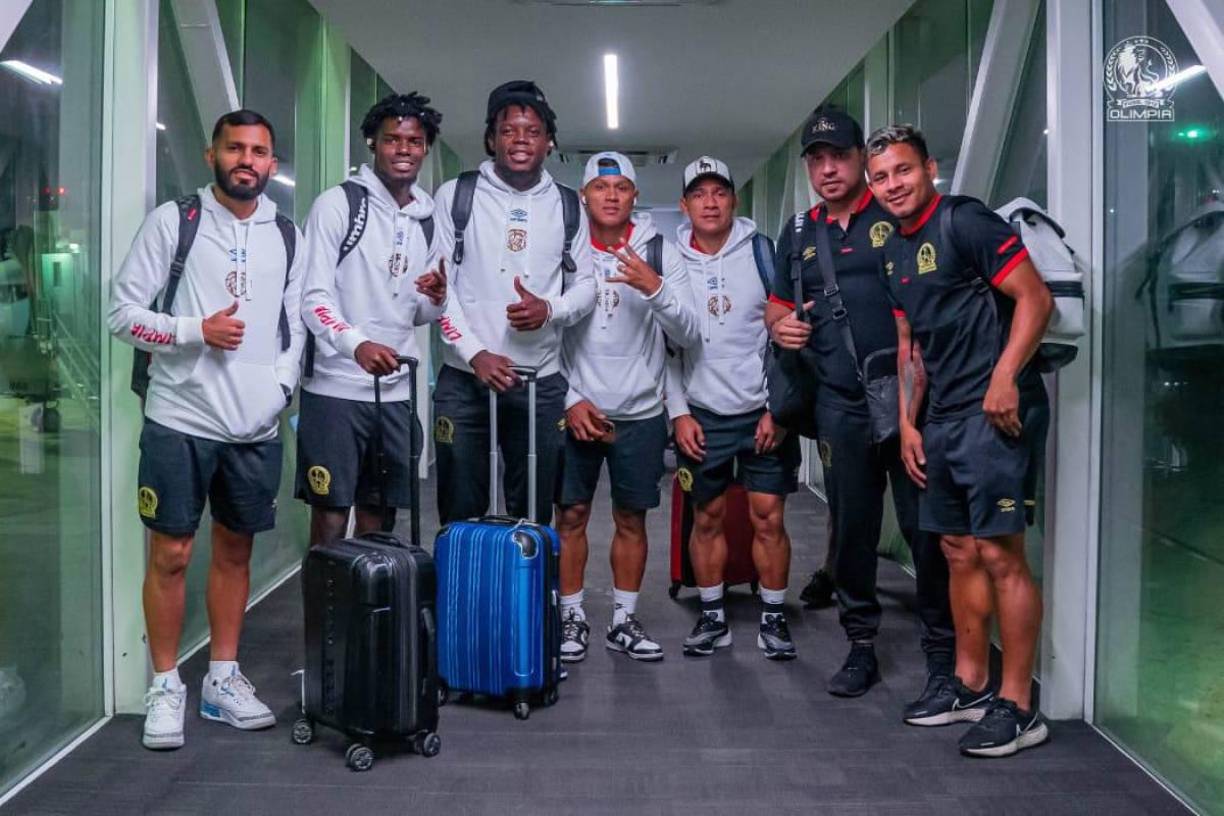 La delegación merengue llegó el domingo por la noche a tierras mexicanas y ahora deberán prepararse para encarar el desafío de vuelta por la Champions de Concacaf ante el Atlas.
