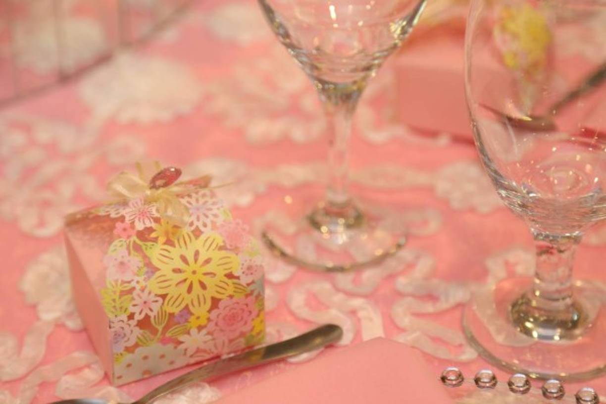 Cajas caladas en filigrana láser destacaron.