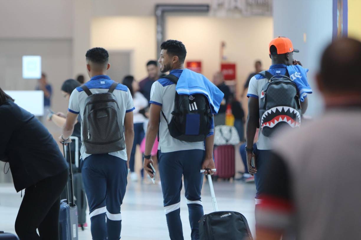 En fotos: Así fue la salida de la ‘H’ rumbo a Los Ángeles